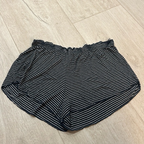 Brandy Melville Pants - ‼️$10 Sale‼️ Brandy Melville blue and white stripe shorts